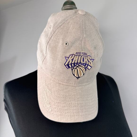 NEW Era 9Twenty New York Knicks NBA Cap Floral Limited Edition Strapback Hat main image 5